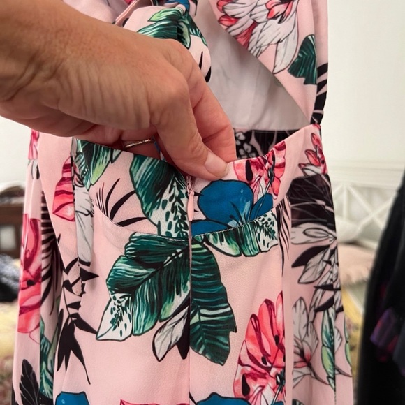 Floral Jumpsuit - Picture 7 of 9